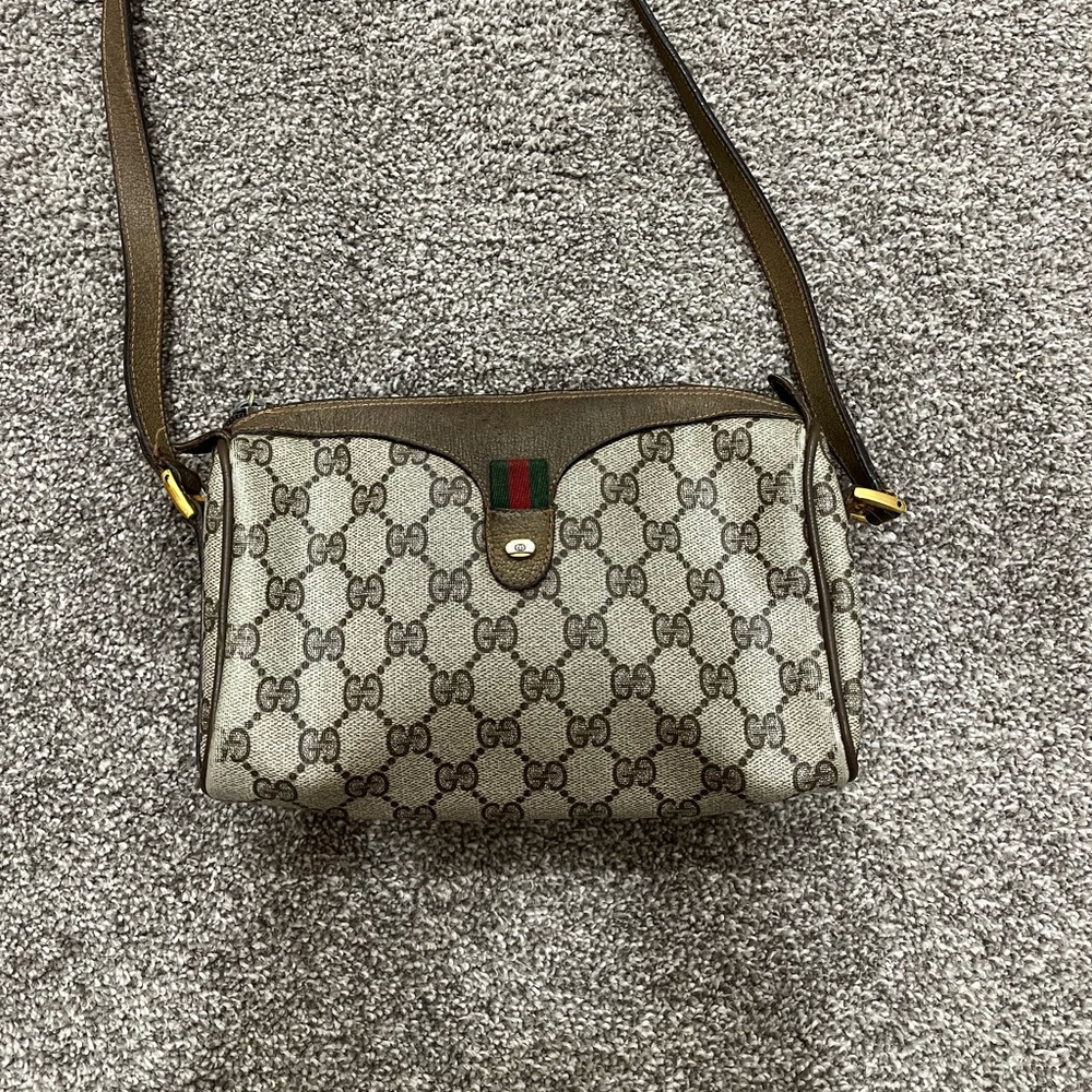 Authentic Vintage Gucci Sherry Line Shoulder Bag